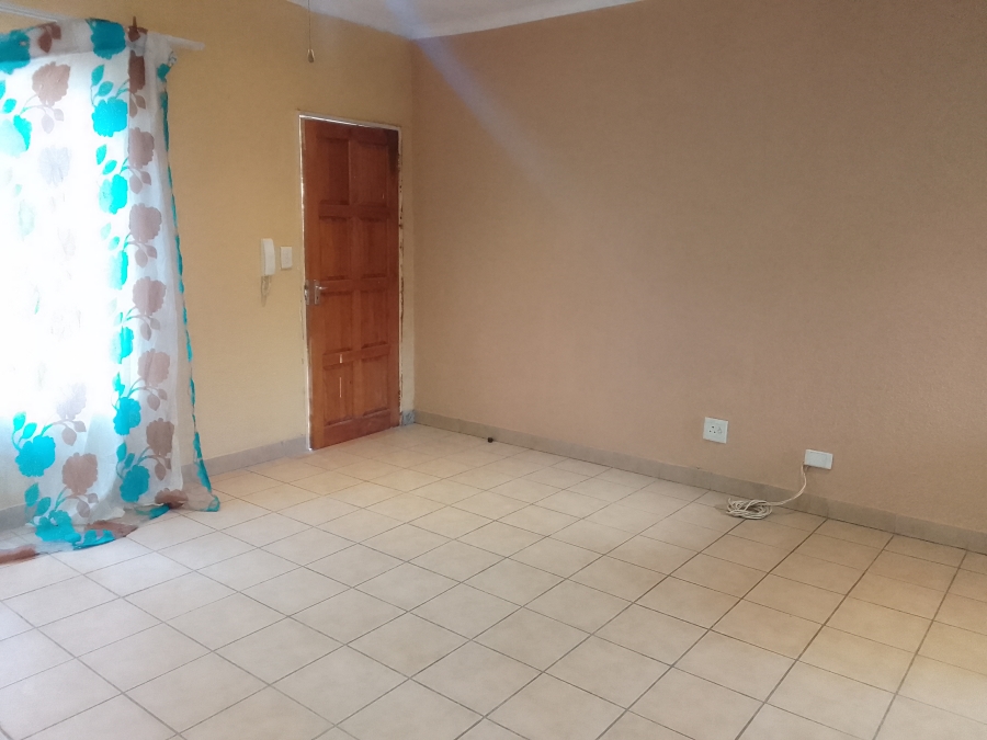 To Let 3 Bedroom Property for Rent in Geelhoutpark North West